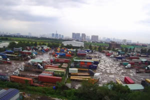 TP HCM: Bãi xe không phép “bủa vây” Khu công nghiệp Cát Lái 2?