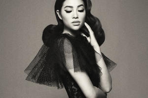 Phạm Hương sẽ hội ngộ với 20 hoa hậu từng thi Miss Universe 2015  tại Indonesia