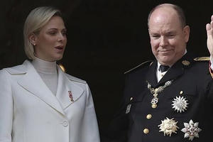 Hoàng thân Monaco trở thành nguyên thủ đầu tiên nhiễm Covid-19