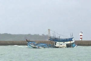 Bình Thuận: 4 ngư dân mất tích khi tàu cá bị chìm xuống biển