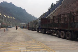 Cửa khẩu Tân Thanh thông quan trở lại