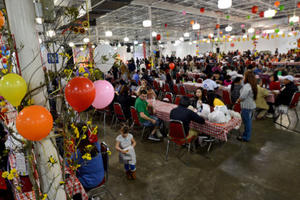 Tưng bừng đón Tết cổ truyền khắp năm châu