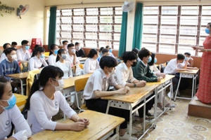 Đã có gần 14.000 giáo viên, học sinh mắc COVID-19