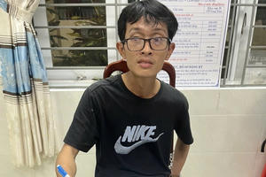 Bắt giữ đối tượng tàng trữ trái phép ma túy tổng hợp dạng đá Bắt giữ đối tượng tàng trữ trái phép ma túy tổng hợp dạng đá