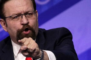 Thêm 1 trợ lý của Tổng thống Mỹ từ chức