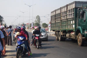 Quảng Nam: Xế hộp tông chết người đi viếng đám tang trở về