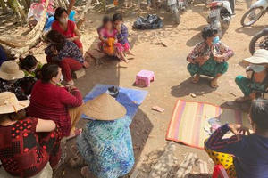 Tóm gọn 12 quý bà đánh bài ăn tiền trong lúc giãn cách