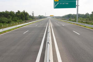 Điều chỉnh tốc độ chạy xe cao tốc Trung Lương - Mỹ Thuận lên 90km/h