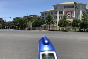 Người xứ Nghệ “quay cuồng” vì đợt nắng nóng kinh hoàng