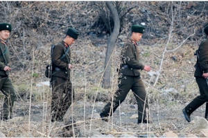 Lính Triều Tiên và Trung Quốc đấu súng tại khu vực biên giới