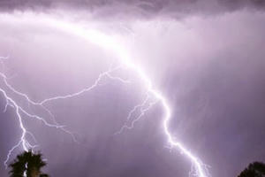 Trú mưa dưới gốc cây, nam học sinh bị sét đánh thiệt mạng