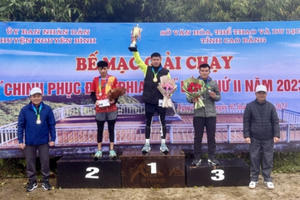 Hàng trăm vận động viên tham gia Giải chạy “Chinh phục đỉnh Phja Oắc”