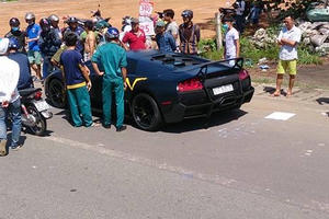 Siêu xe Lamborghini độc nhất Việt Nam tông người đi bộ chết thảm