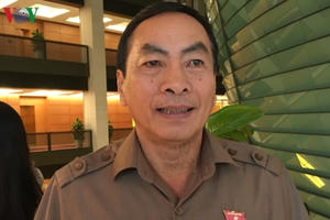 “Quà Tết mang tính vụ lợi, nịnh bợ thì thủ trưởng phải nhận thấy rõ” “Quà Tết mang tính vụ lợi, nịnh bợ thì thủ trưởng phải nhận thấy rõ”