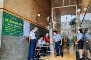 Sống an toàn tại các chung cư có F0 cách ly tại nhà