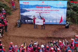 Giải leo núi “Bước chân trên mây”: Nhà vô địch 51 tuổi hoàn thành chặng đua 10km trong 2 giờ