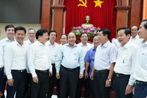 Kiên quyết không để hộ dân nào thiếu nước sinh hoạt do hạn hán, xâm nhập mặn