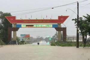 Quảng Ngãi: Mưa lớn trên diện rộng, lũ trên các sông lên nhanh Quảng Ngãi: Mưa lớn trên diện rộng, lũ trên các sông lên nhanh