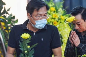 Xúc động phút tiễn biệt 'A Phủ' Trần Phương