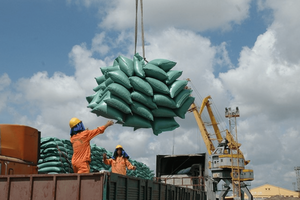 Bộ Công Thương yêu cầu tăng cường ổn định thị trường gạo