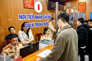Thêm 30 địa điểm tiếp nhận hồ sơ cấp đổi giấy phép lái xe tại Hà Nội