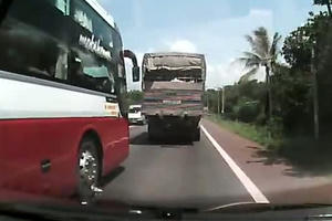 Tổng hợp các clip tố xe khách Thành Bưởi chạy ẩu