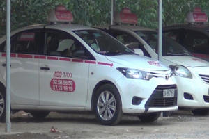 Sóc Sơn (Hà Nội): Chính quyền “khoanh tay” trước bãi xe, nhà hàng “mọc” trên đất nông nghiệp Sóc Sơn (Hà Nội): Chính quyền “khoanh tay” trước bãi xe, nhà hàng “mọc” trên đất nông nghiệp