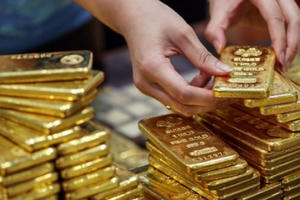 Giá vàng hôm nay 10/3: Kinh tế thế giới ngấm đòn vì Covid-19, vàng tăng vọt không dừng