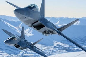 F-22 Raptor và chiến lược của Tổng thống Mỹ Donald Trump ở Biển Đông