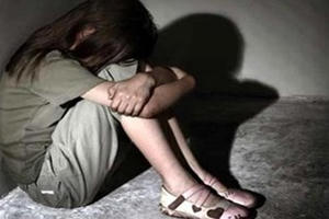 Khởi tố 3 thanh niên hiếp dâm bé gái đêm 29 Tết