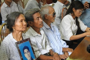 Video: Sau khi Pháp luật Plus vào cuộc, VKSND tỉnh đã xin lỗi 3 người dân oan gần 40 năm trước ở Vĩnh Phúc