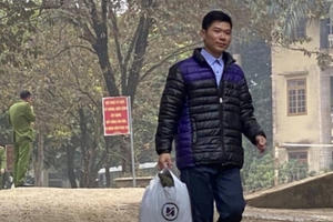Được ân xá ra tù, cựu bác sĩ Hoàng Công Lương có được trở lại với nghề?