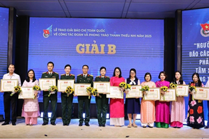 Báo Pháp luật Việt Nam giành giải B Giải báo chí toàn quốc về công tác Đoàn Báo Pháp luật Việt Nam giành giải B Giải báo chí toàn quốc về công tác Đoàn