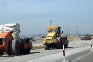 Thí điểm thưởng hợp đồng gói thầu xây lắp dự án giao thông