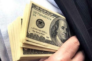 Môi giới hối lộ là gì, xử lý ra sao?