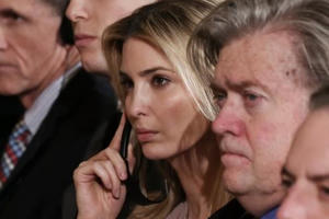 Tiết lộ tài sản của những người quyền lực nhất Nhà Trắng