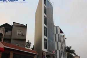 Đường nghìn tỷ chưa xong, nhà siêu mỏng - siêu méo đã "mọc lên như nấm"