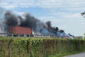 Điều tra nguyên nhân vụ xe cấp cứu cháy dữ dội trên cao tốc TP HCM - Trung Lương