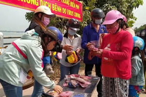 Huy động tổng lực, 'khóa chặt bên ngoài, dập dịch bên trong'