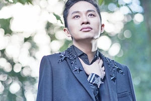 Tùng Dương tri ân các y bác sĩ  bằng MV "Hạnh phúc nghề y"