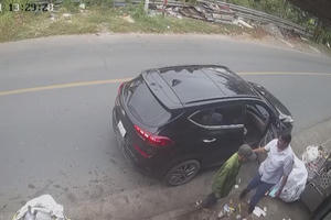 Đồng Nai: Khởi tố 2 đối tượng người nước ngoài giả vờ hỏi mệnh giá tiền để trộm cắp tài sản