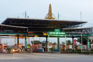 Địa ốc 7AM: Xử lý lún, nứt nhà tại khu đô thị Văn Phú, bất động sản “ăn mòn” lợi nhuận Tasco Địa ốc 7AM: Xử lý lún, nứt nhà tại khu đô thị Văn Phú, bất động sản “ăn mòn” lợi nhuận Tasco