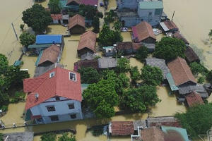 Lũ ở Hà Nội: Nhìn sao cho đúng? Lũ ở Hà Nội: Nhìn sao cho đúng?