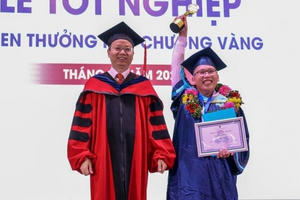 Thủ khoa Trường ĐH Bách Khoa đạt 10/10 điểm ở luận văn tốt nghiệp