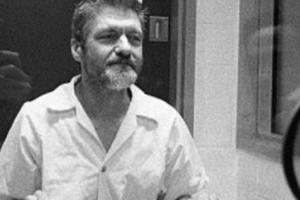 Vì đâu thần đồng toán học Harvard thành kẻ khủng bố khét tiếng lịch sử?