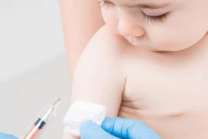 Hết Quinvaxem, Bộ Y tế chỉ đạo đưa vắc xin ComBE Five thay thế