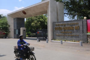 Vụ “xẻ thịt” đất dự án ở Hà Nội: “Quan” sai, dân chịu?