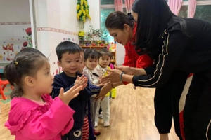 Hàng nghìn giáo viên ở Nghệ An bị nợ lương từ tháng 1 đến nay Hàng nghìn giáo viên ở Nghệ An bị nợ lương từ tháng 1 đến nay