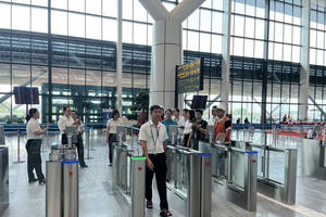 Từ 1/12 mua vé máy bay, kiểm tra an ninh sân bay bằng sinh trắc học trên VNeID