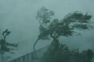 Trung Quốc phát cảnh báo đỏ đối với siêu bão Mangkhut